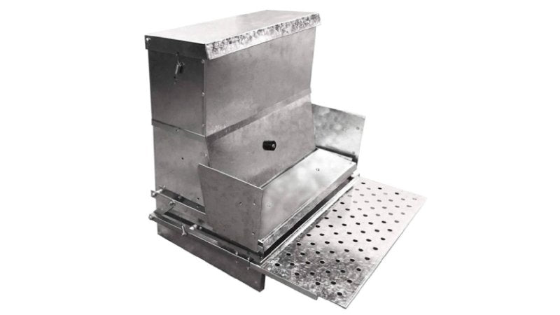 40-Pound Treadle Chicken Feeder Instructions